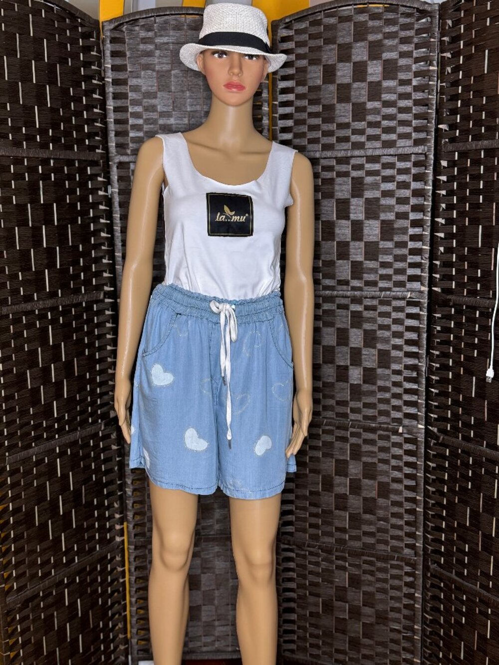 WOMEN SHORTS